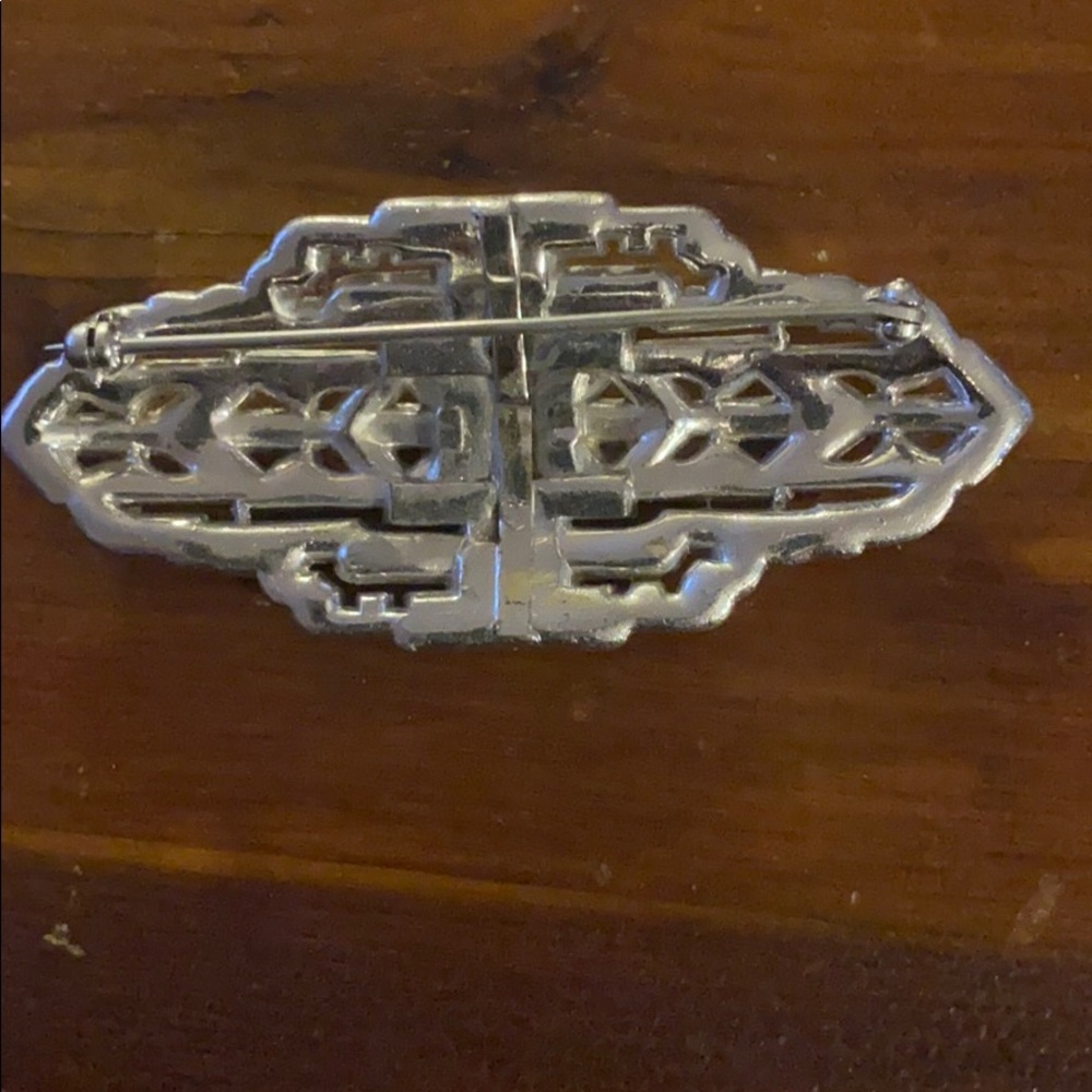 Brooch - Picture 3 of 3